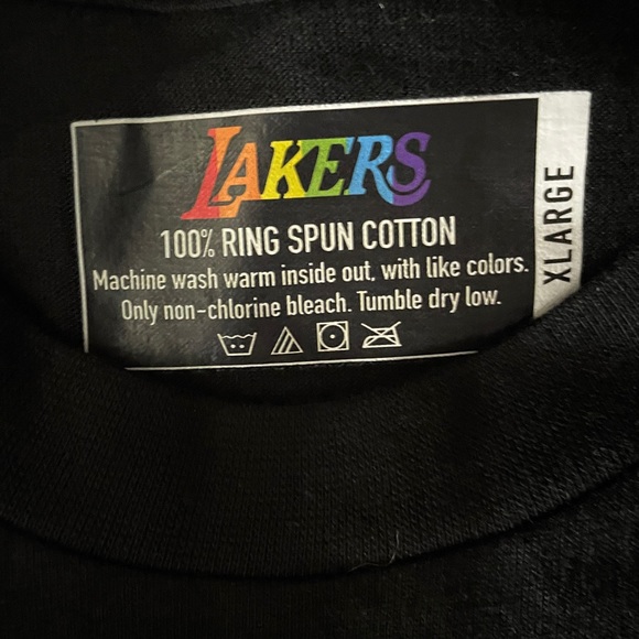 LAKERS LGBTQ Spirit Jersey Mens XL Black Long Sleeve T Shirt Rainbow Pride Night - Picture 4 of 6